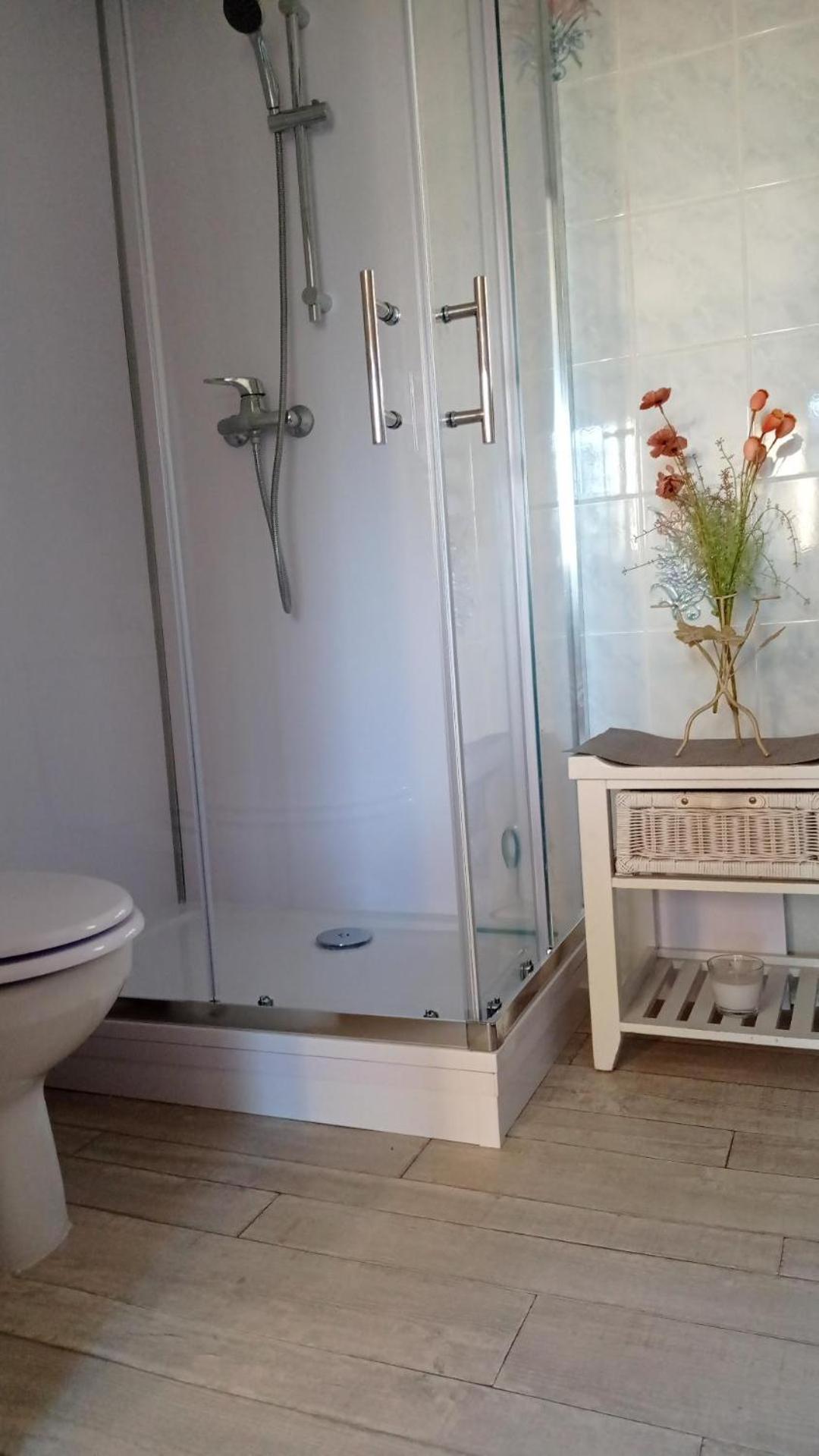 Les Cigales Bed & Breakfast Villelaure Exterior foto
