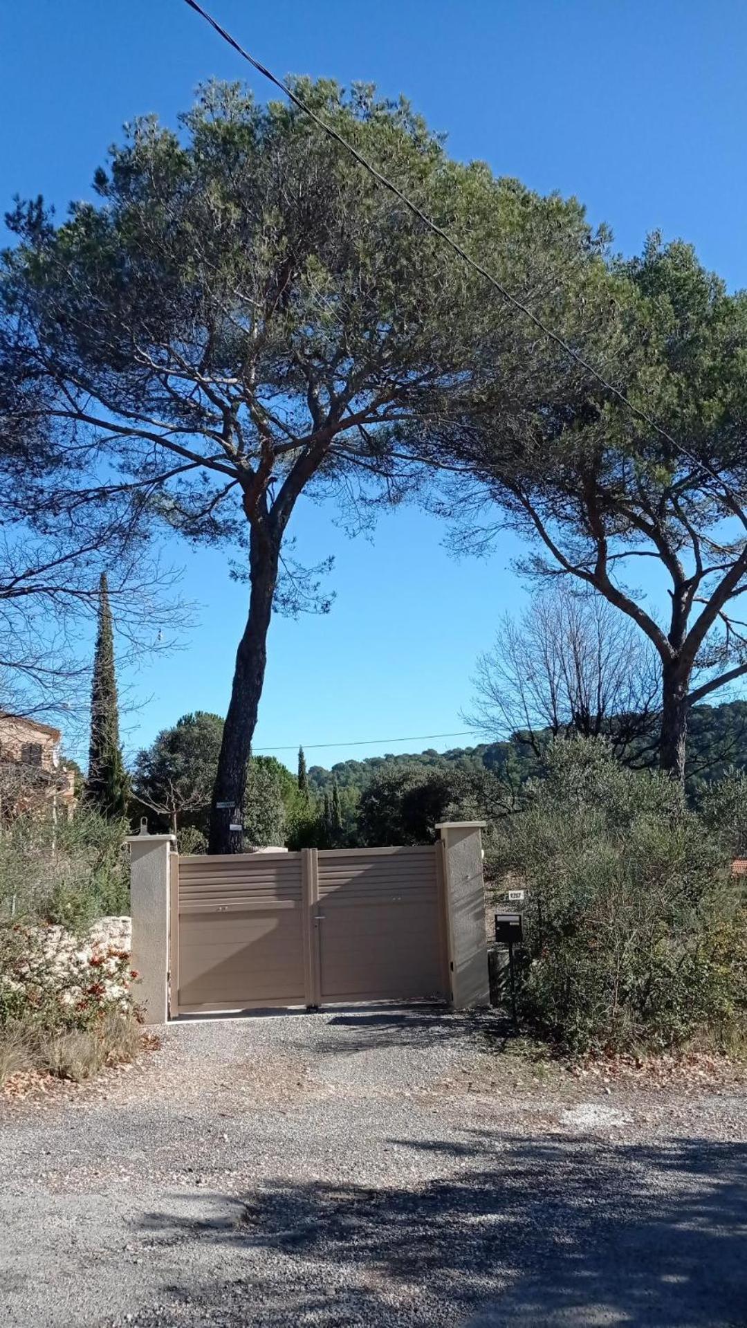 Les Cigales Bed & Breakfast Villelaure Exterior foto